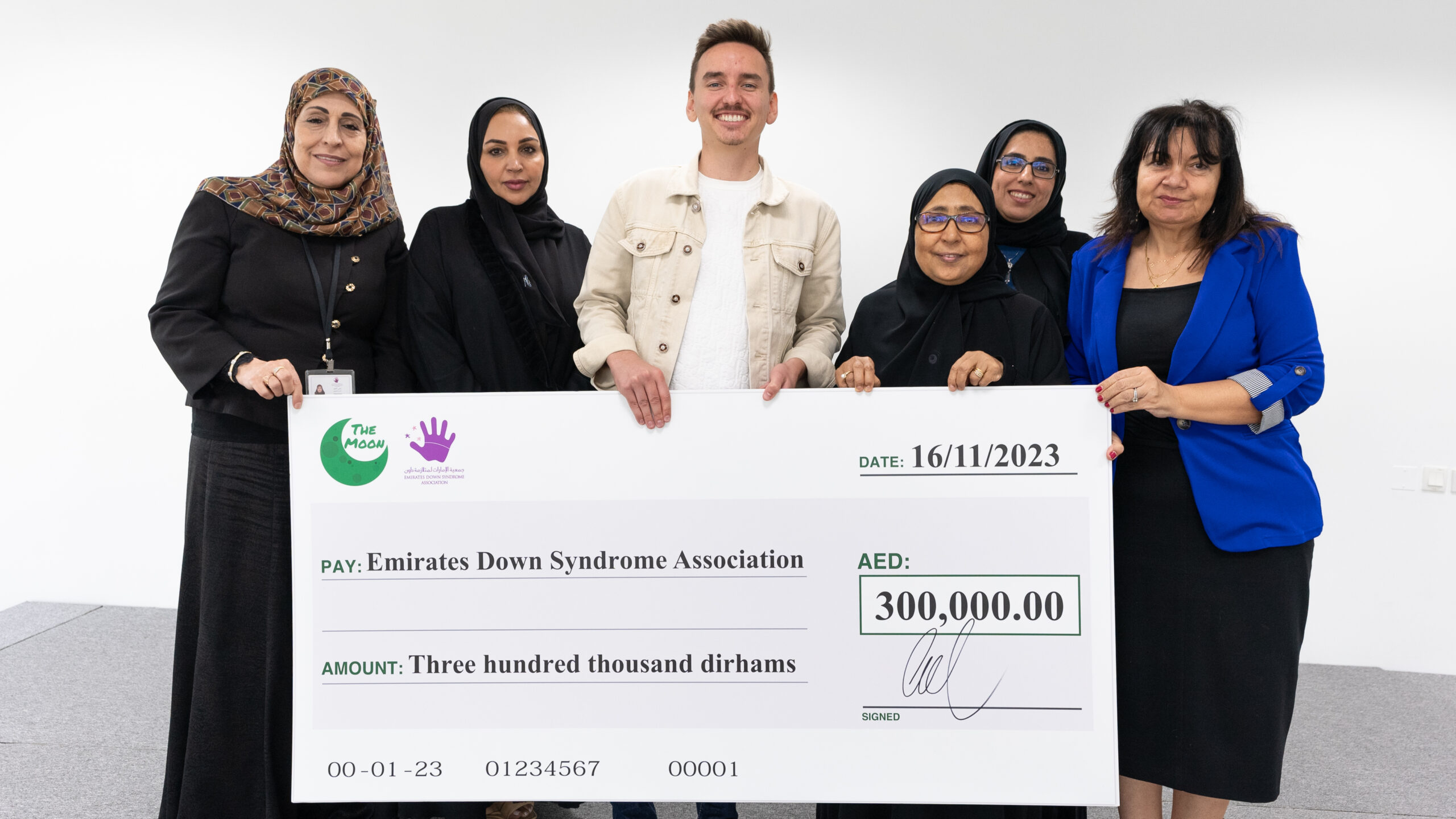 Carl Runefelt donated 300,000 AED to the EDSA